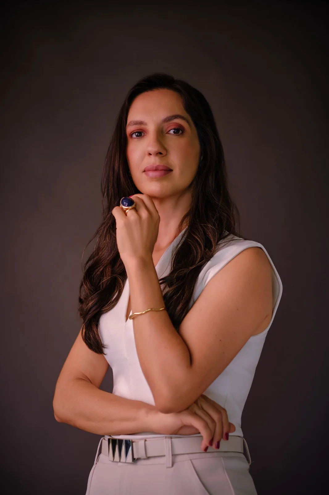 Dra. Erika Alissa — Retrato profissional